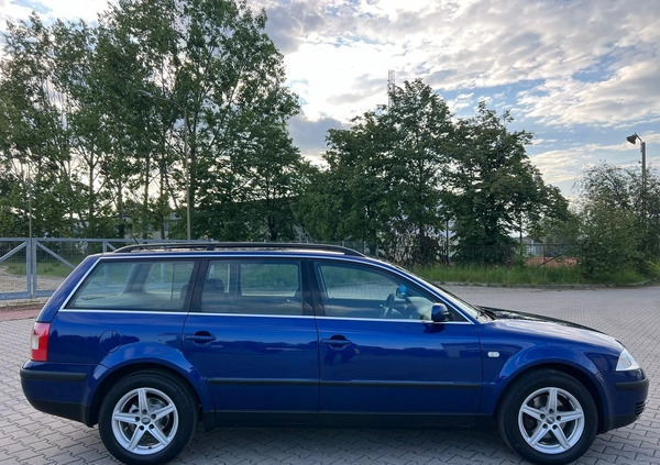 Volkswagen Passat cena 6500 przebieg: 217064, rok produkcji 2002 z Świdnica małe 254